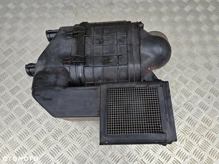 OBUDOWA FILTRA POWIETRZA IVECO EUROCARGO 3.9 5.9 TECTOR 06-15 rok - 2