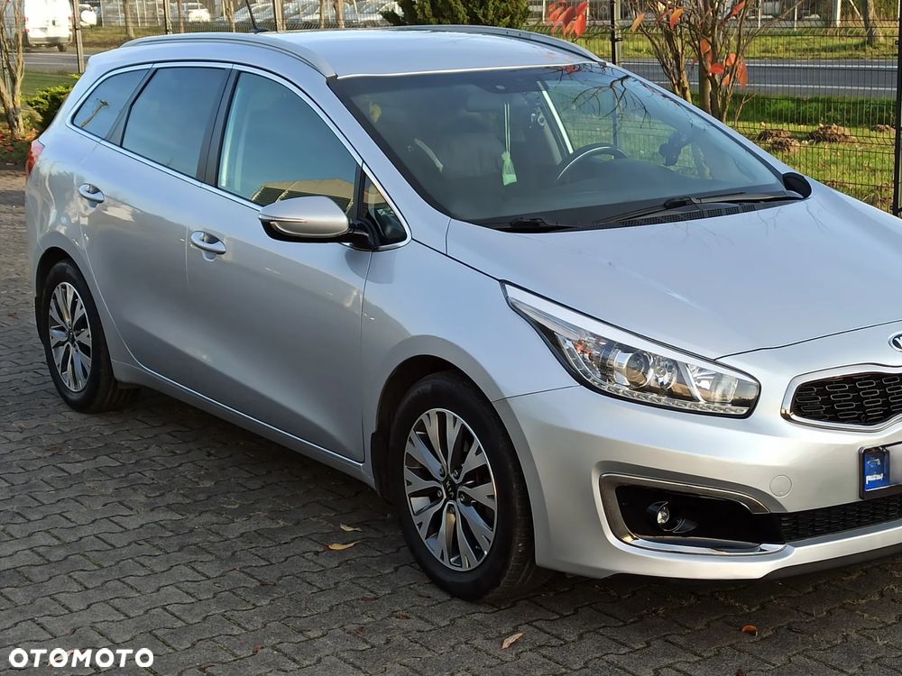 Kia Ceed 1.6 GDI L Business Line - 4