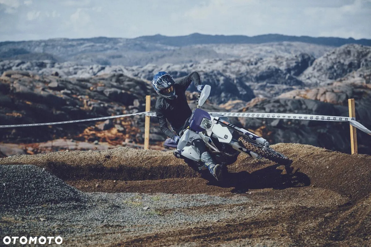 Husqvarna FE - 6