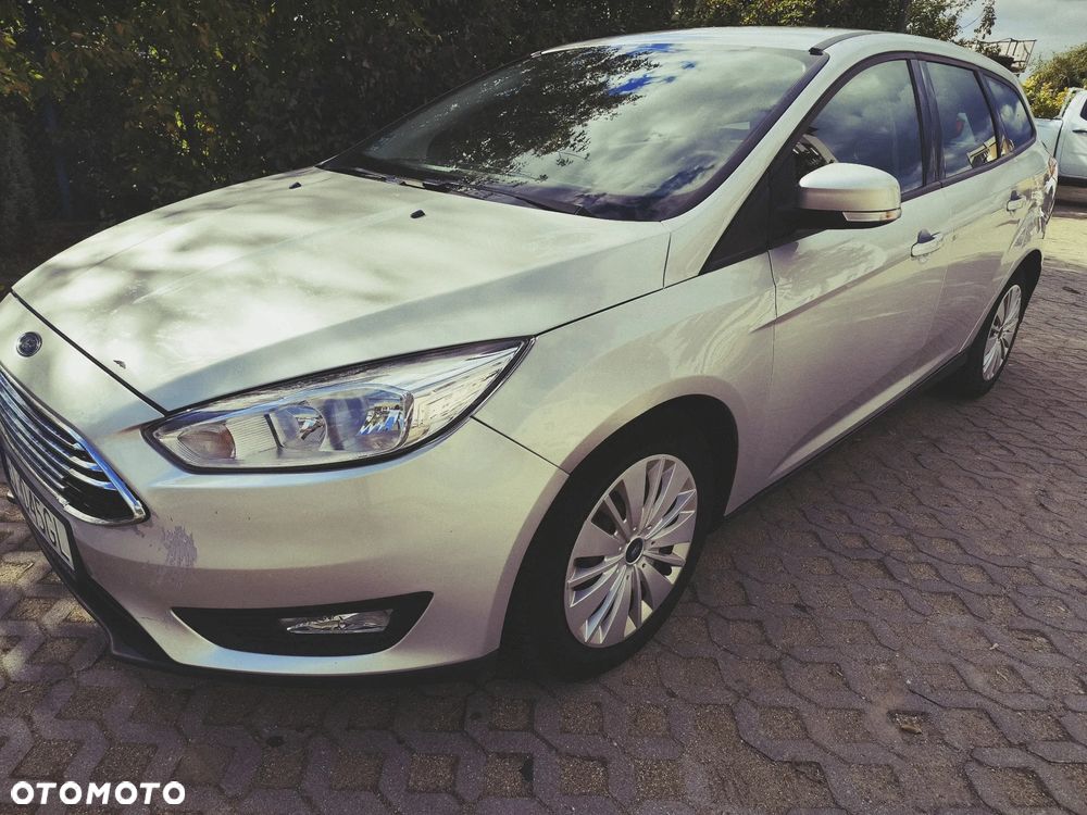 Ford Focus 1.5 TDCi SYNC Edition - 11