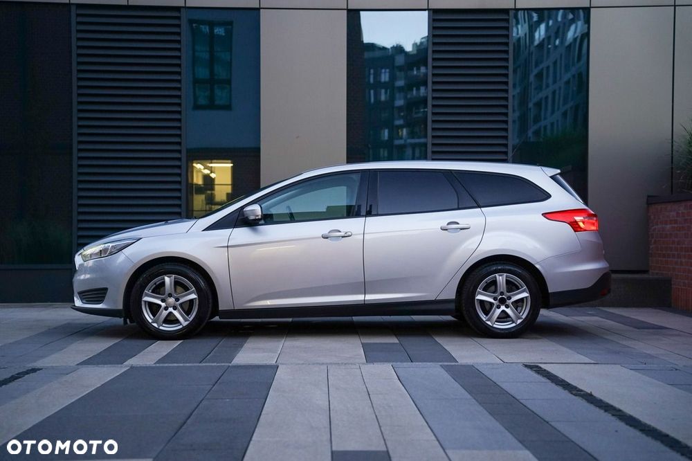 Ford Focus 1.6 Trend - 9