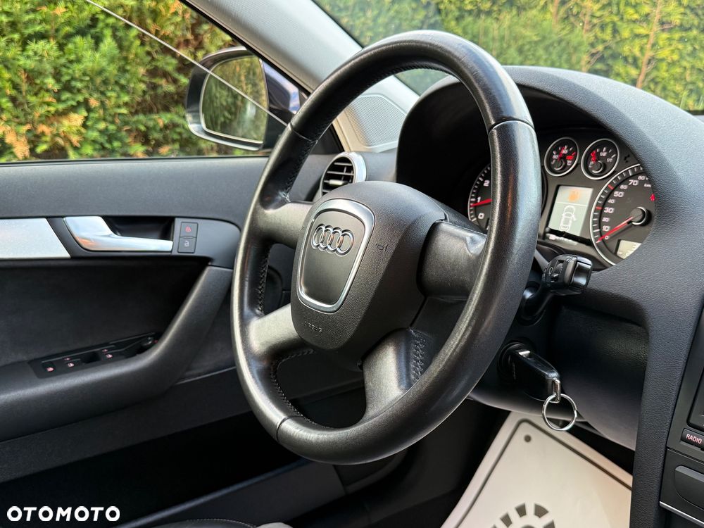 Audi A3 Sportback 1.4 TFSI S tronic Ambiente - 19