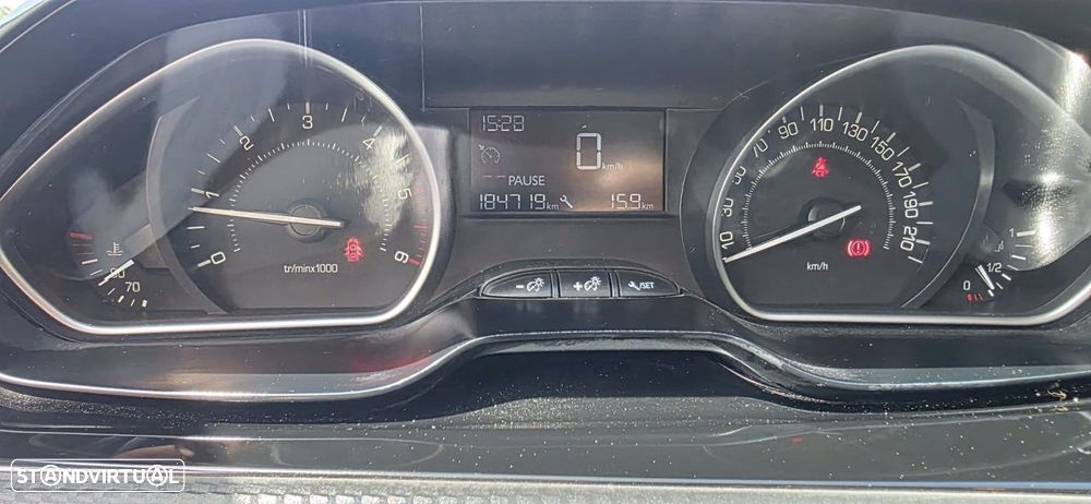 Peugeot 2008 1.6 BlueHDi Active - 5