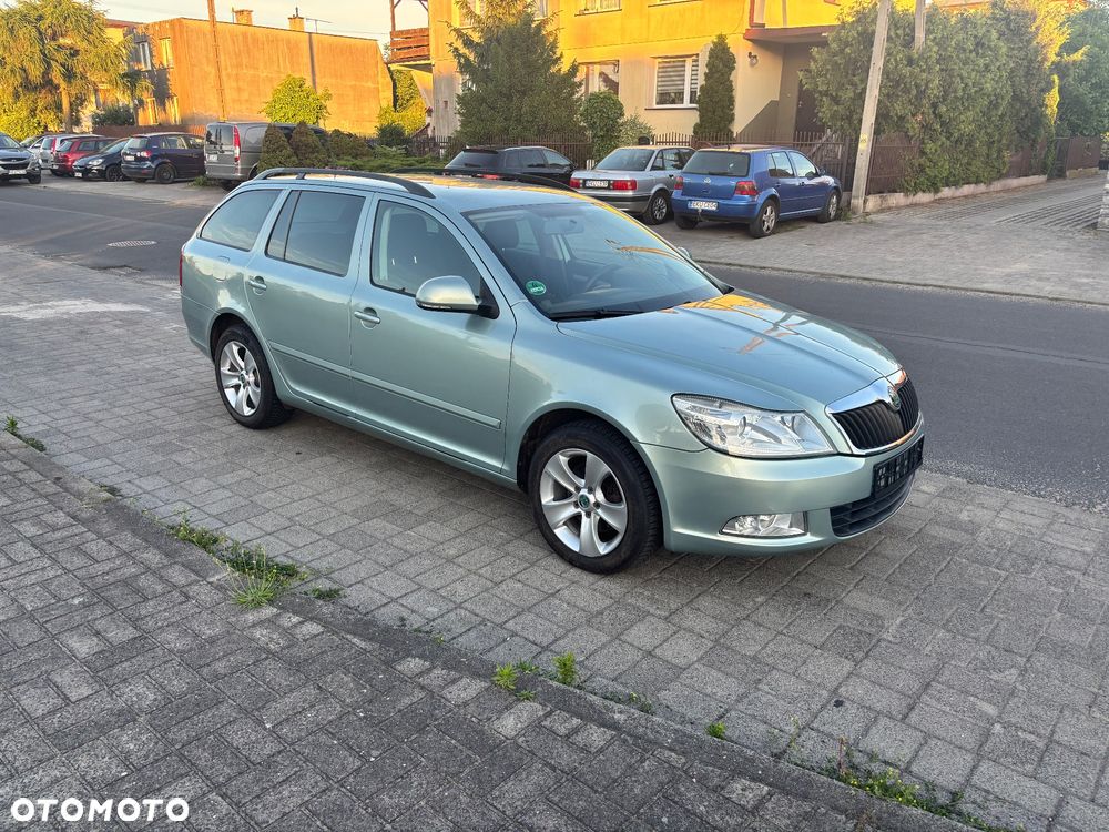 Skoda Octavia 2.0 TDI DPF DSG Ambiente - 15