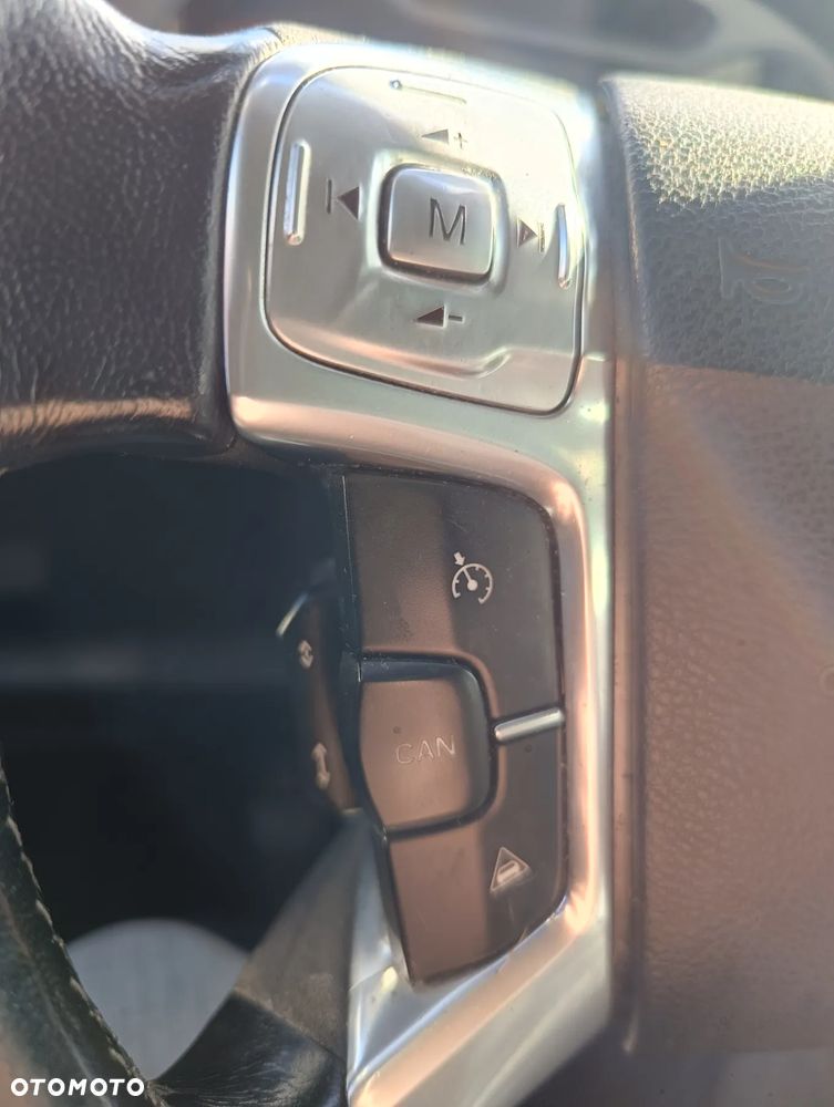 Ford Galaxy 2.2 TDCi DPF Titanium - 19