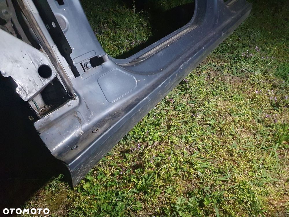 fartuch próg słupek lewy Audi A4 B8 LZ7H - 5