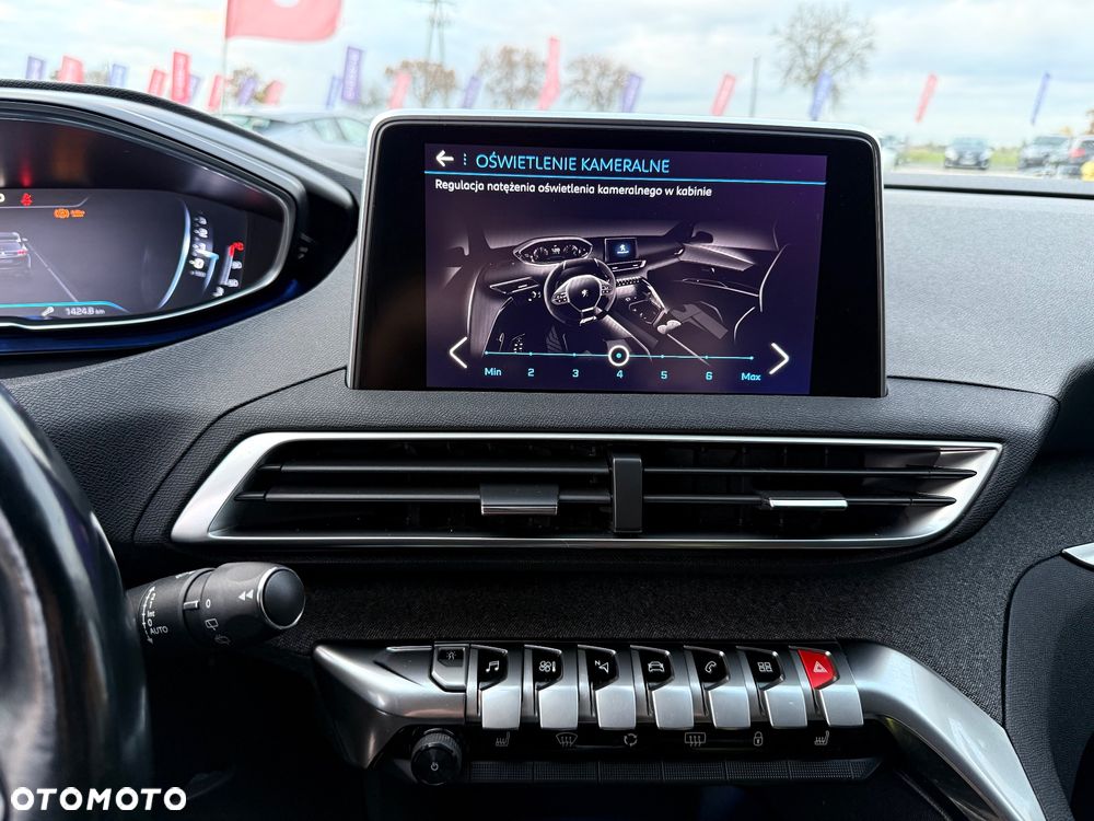 Peugeot 3008 BlueHDi 180 Stop & Start EAT8 Allure - 29