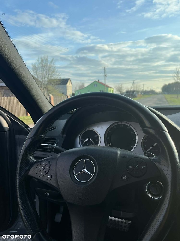 Mercedes-Benz Klasa C 300 7G-TRONIC SPORT EDITION - 8