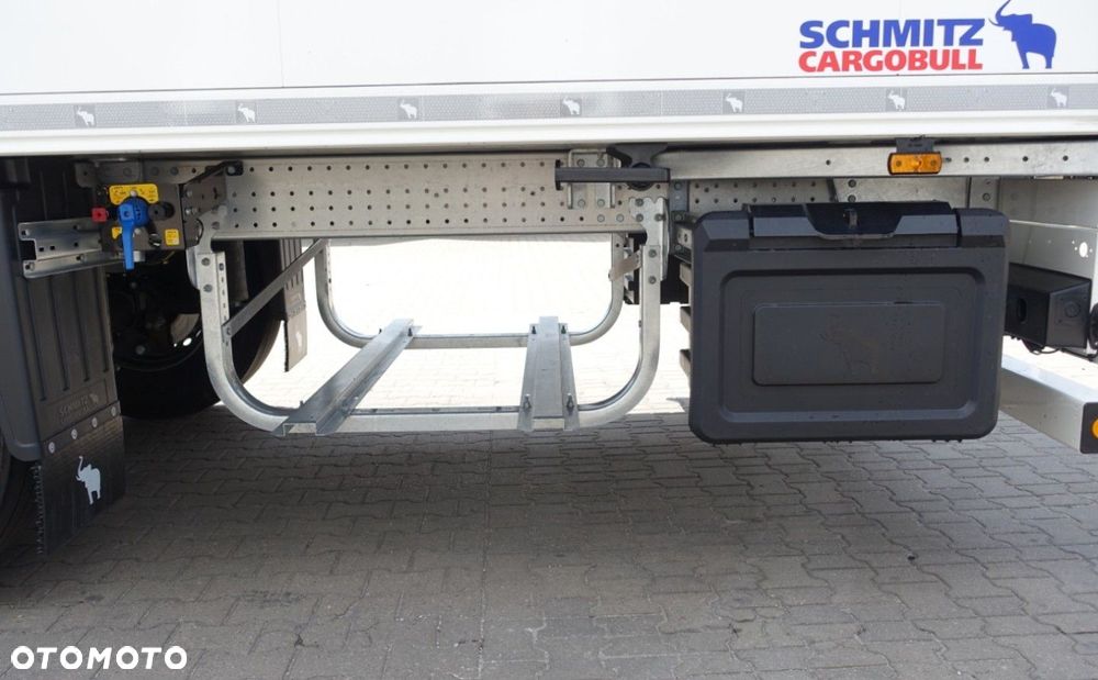 Schmitz Cargobull HAKÓWKA - 13