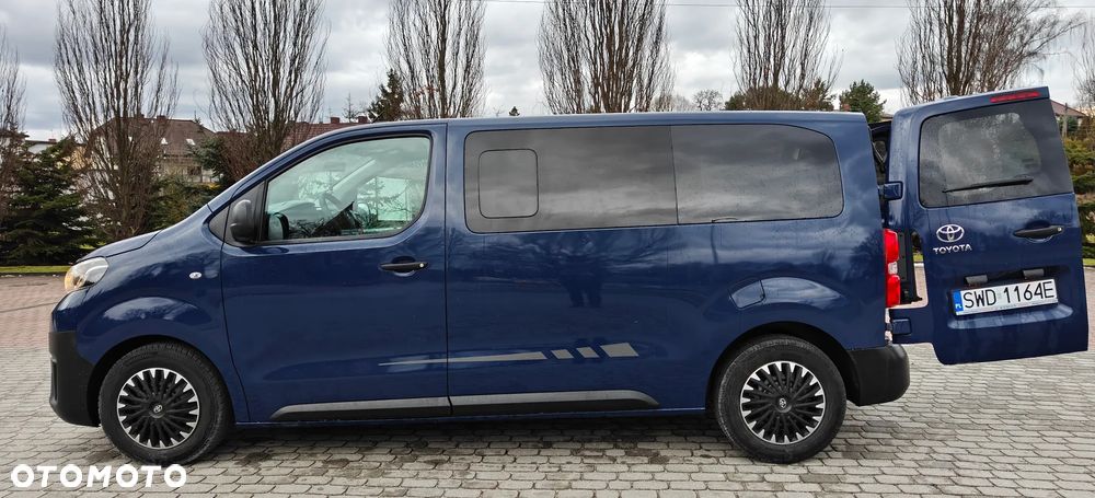 Toyota ProAce Kombi D-4D Medium 2,6t - 2