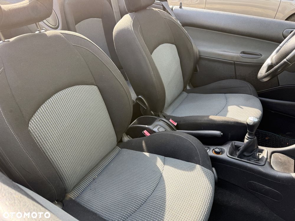 Peugeot 206 CC 110 - 9