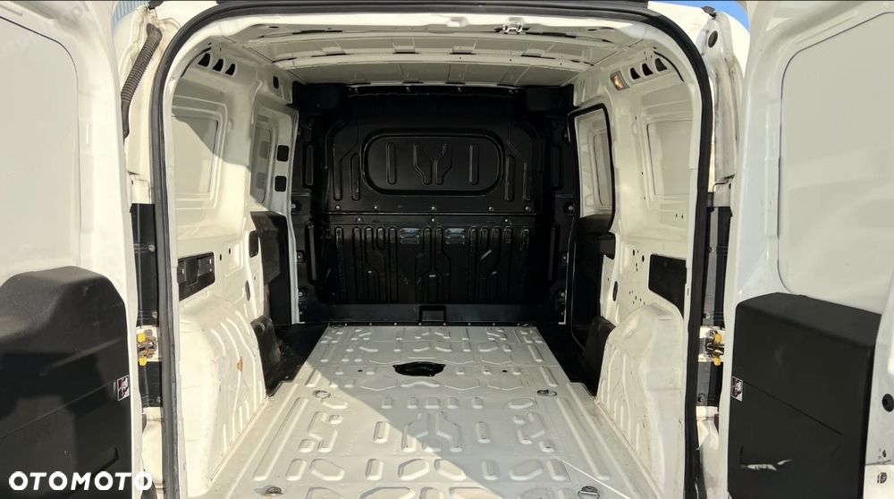 Fiat Doblo - 17