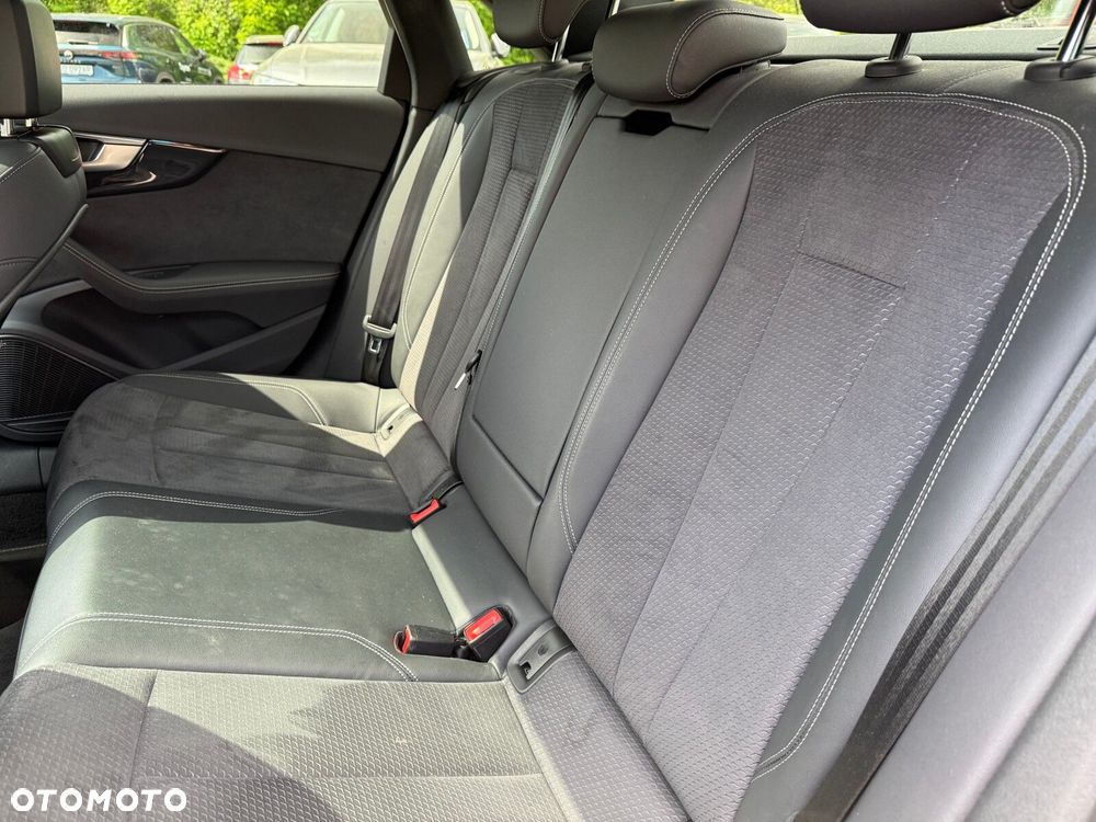 Audi A4 Limousine 45 TFSI mHEV Quattro S Line S tronic - 22