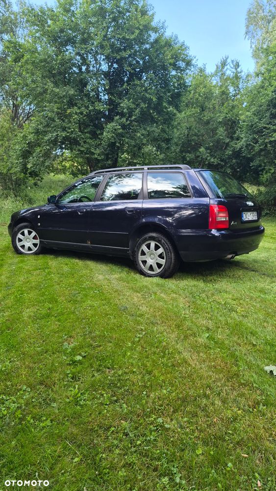 Audi A4 Avant 2.6 - 10