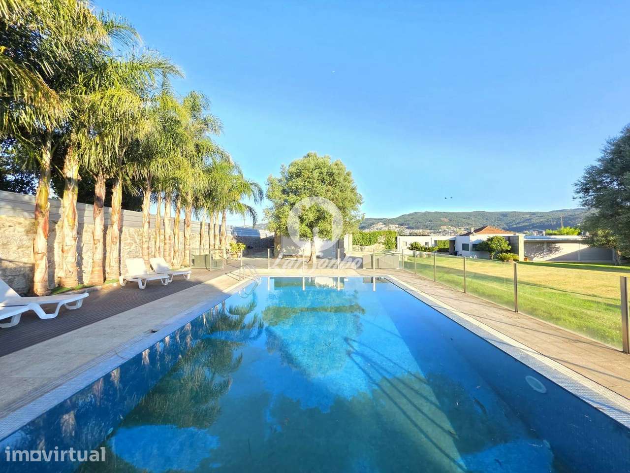 Moradia T4 de Luxo com Piscina +salão em Vila Nova de Famalicão - Grande imagem: 2/30