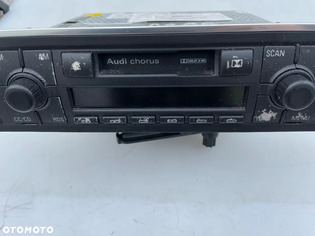 RADIO CHORUS Z KODEM 8E0035152 - 4