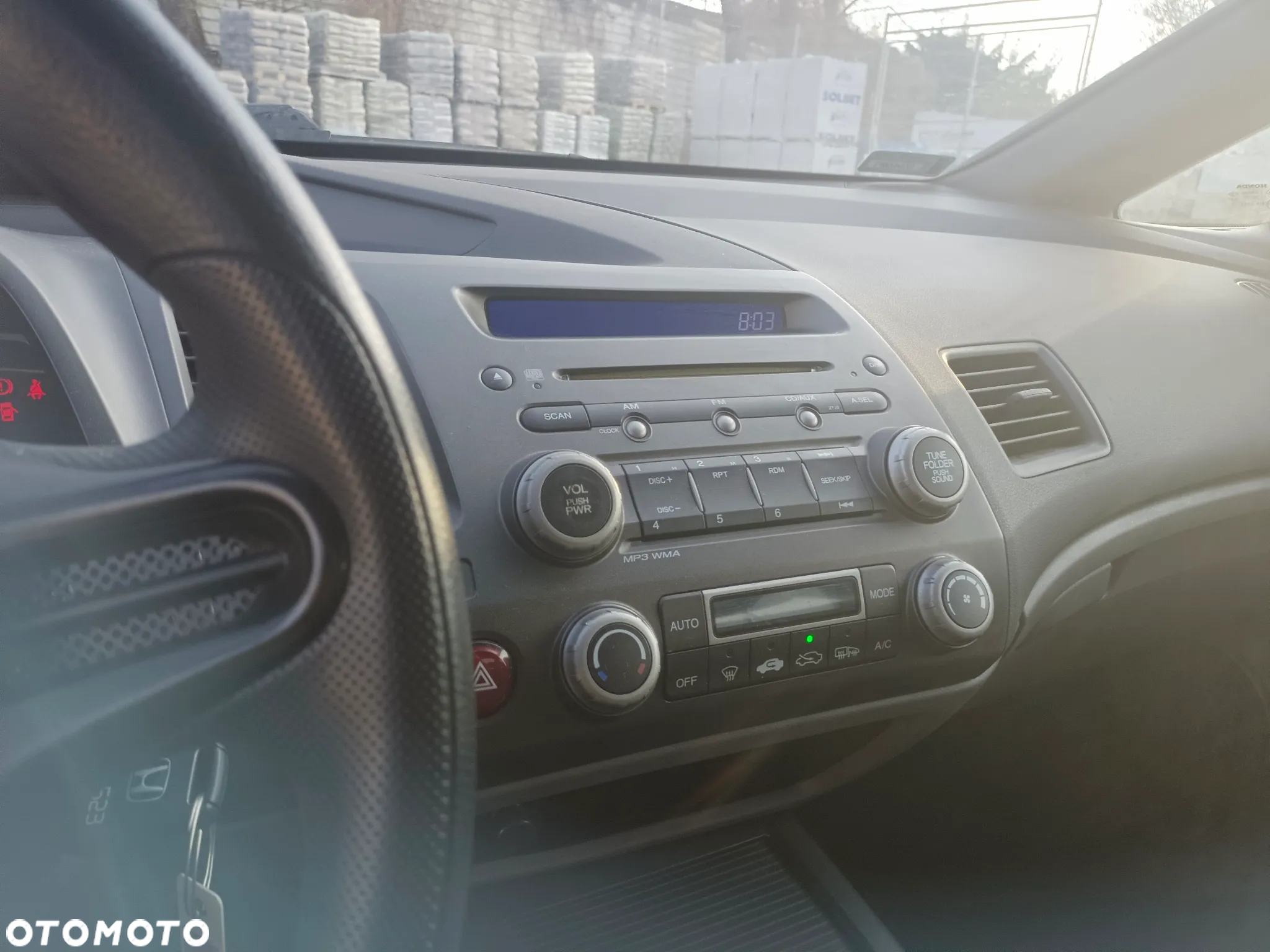 Honda Civic 1.8 Comfort - 9