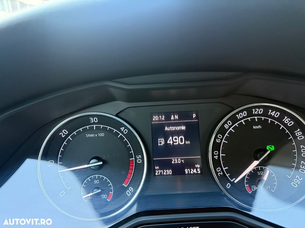 Skoda Superb 1.6 TDI DSG Style - 30