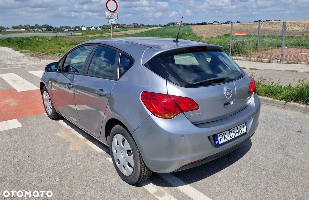 Opel Astra 1.4 Cosmo - 5