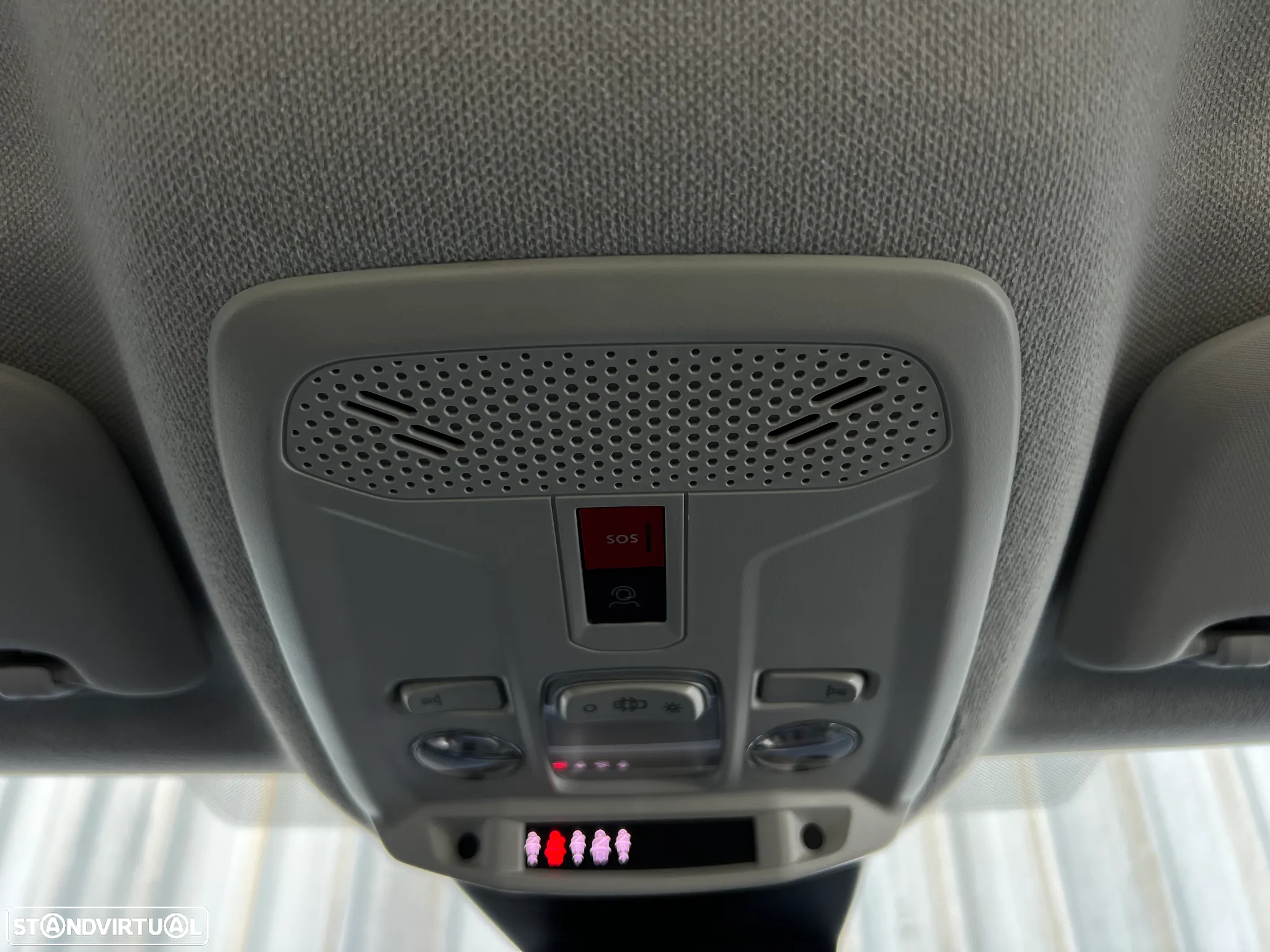 Citroën C4 X 1.2 PureTech Plus EAT8 - 26