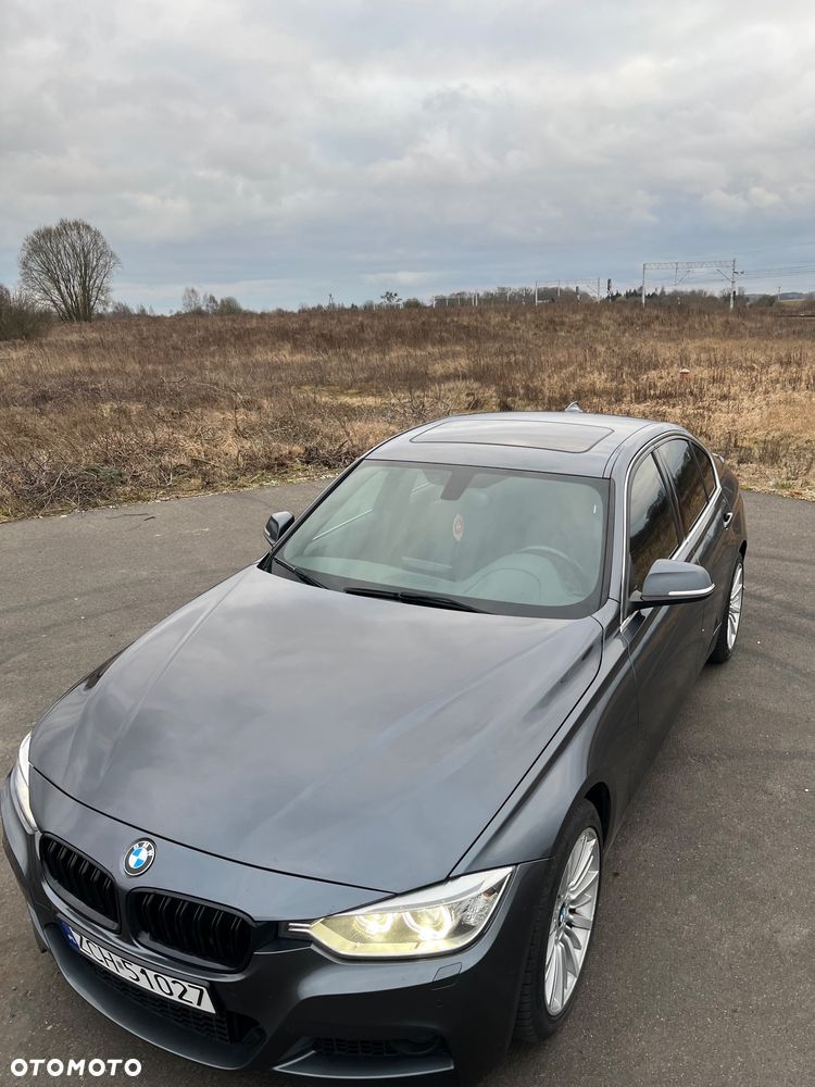 BMW Seria 3 328i xDrive Luxury Line - 17