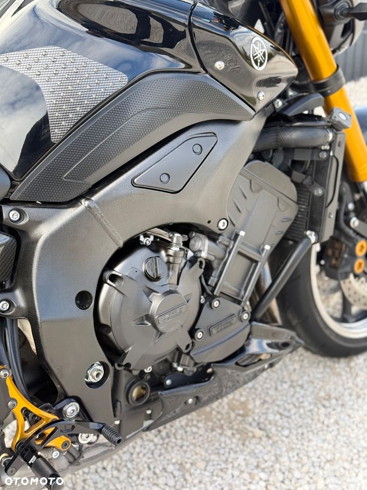 Yamaha FZ8 - 9