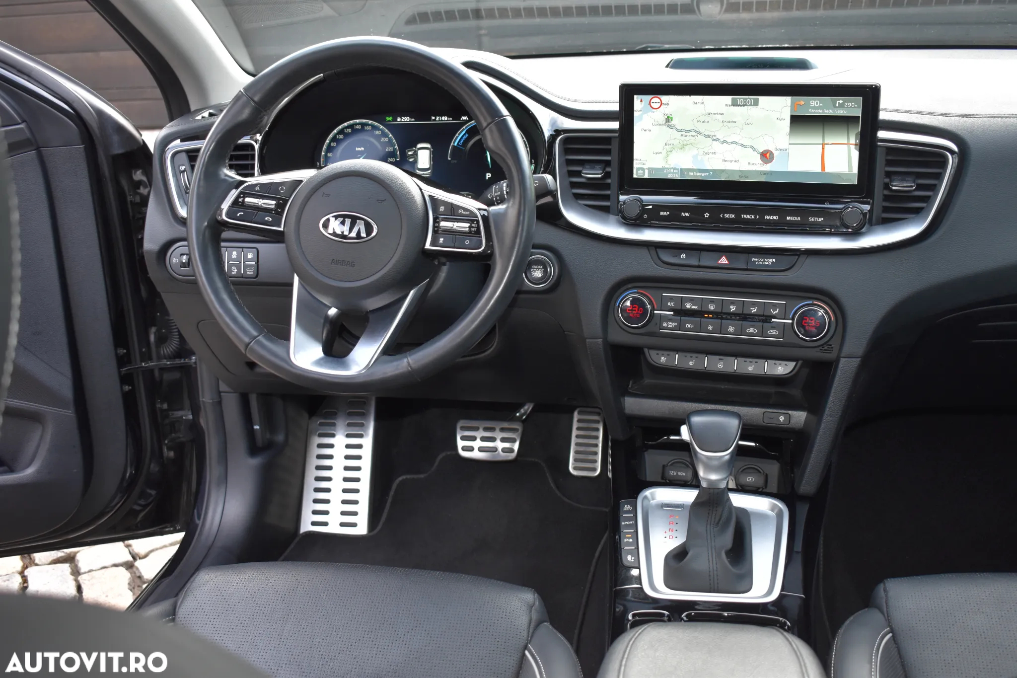 Kia Ceed SW 1.6 GDI DCT OPF Plug-in-Hybrid Platinum Edition - 30