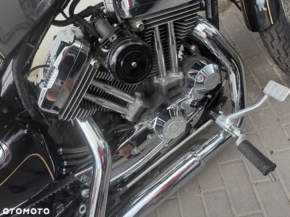 Harley-Davidson Sportster Seventy-Two - 4