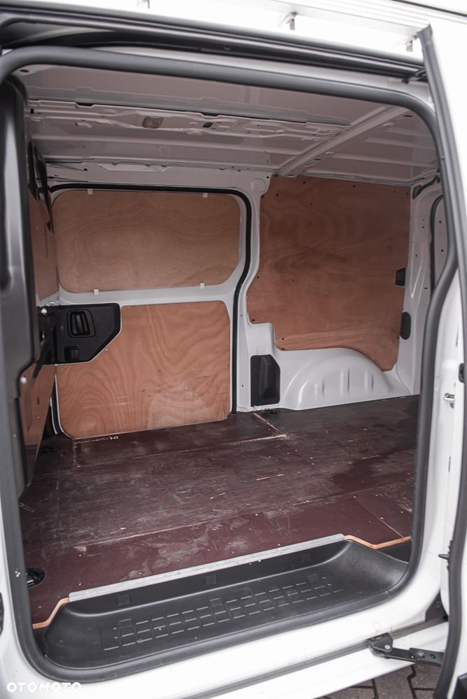 Peugeot EXPERT L2H1 - 19