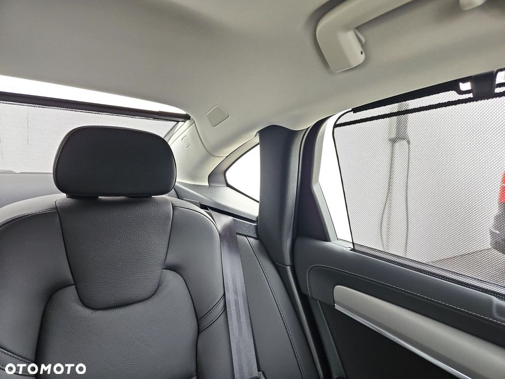 Volvo S90 - 26