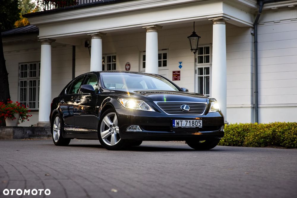 Lexus LS 460 Prestige - 1