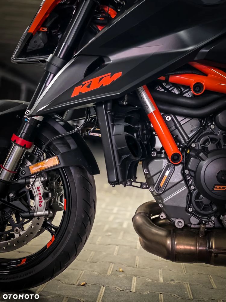 KTM Super Duke - 17