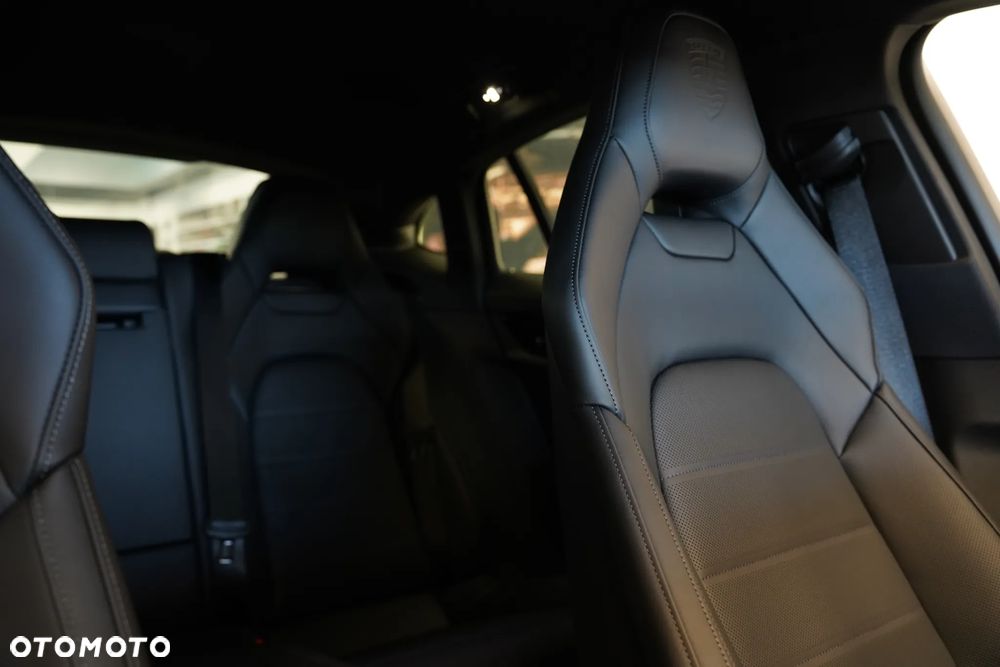 Porsche Panamera 4 - 26