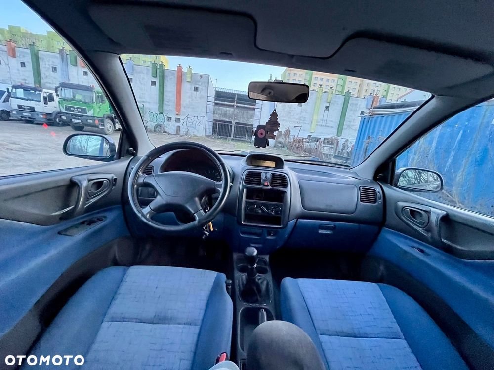 Mitsubishi Space Star - 14