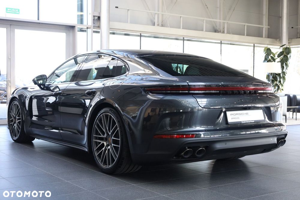 Porsche Panamera - 5