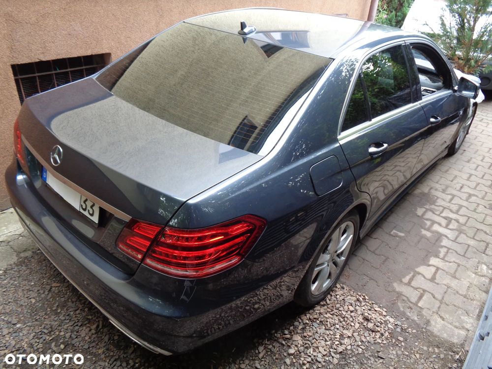 Mercedes-Benz Klasa E 300 BLUETEC 7G-TRONIC Elegance - 4