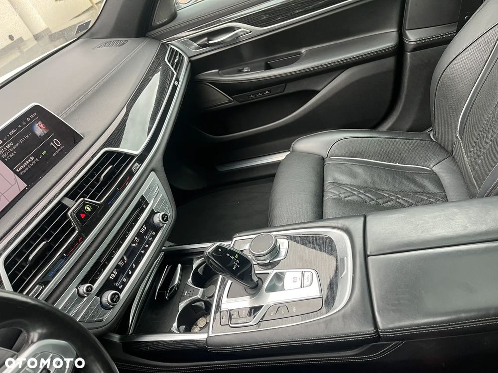 BMW Seria 7 740d xDrive - 15