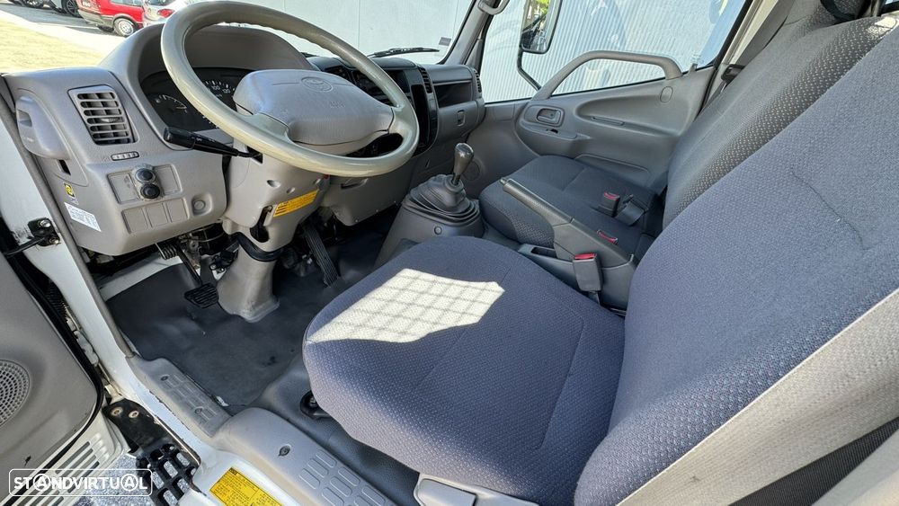 Toyota Dyna 3.0 D-4D Tri-Basculante - 26