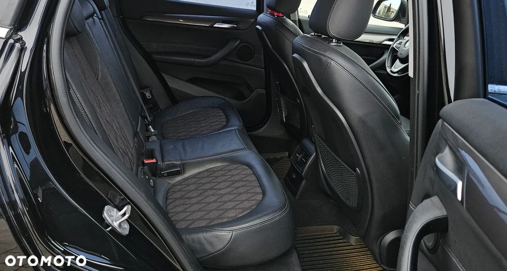BMW X1 xDrive20d xLine sport - 9