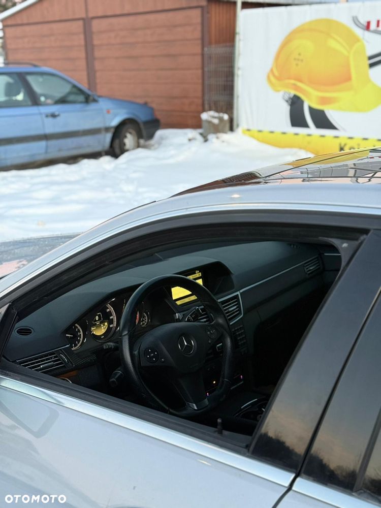 Mercedes-Benz Klasa E - 9