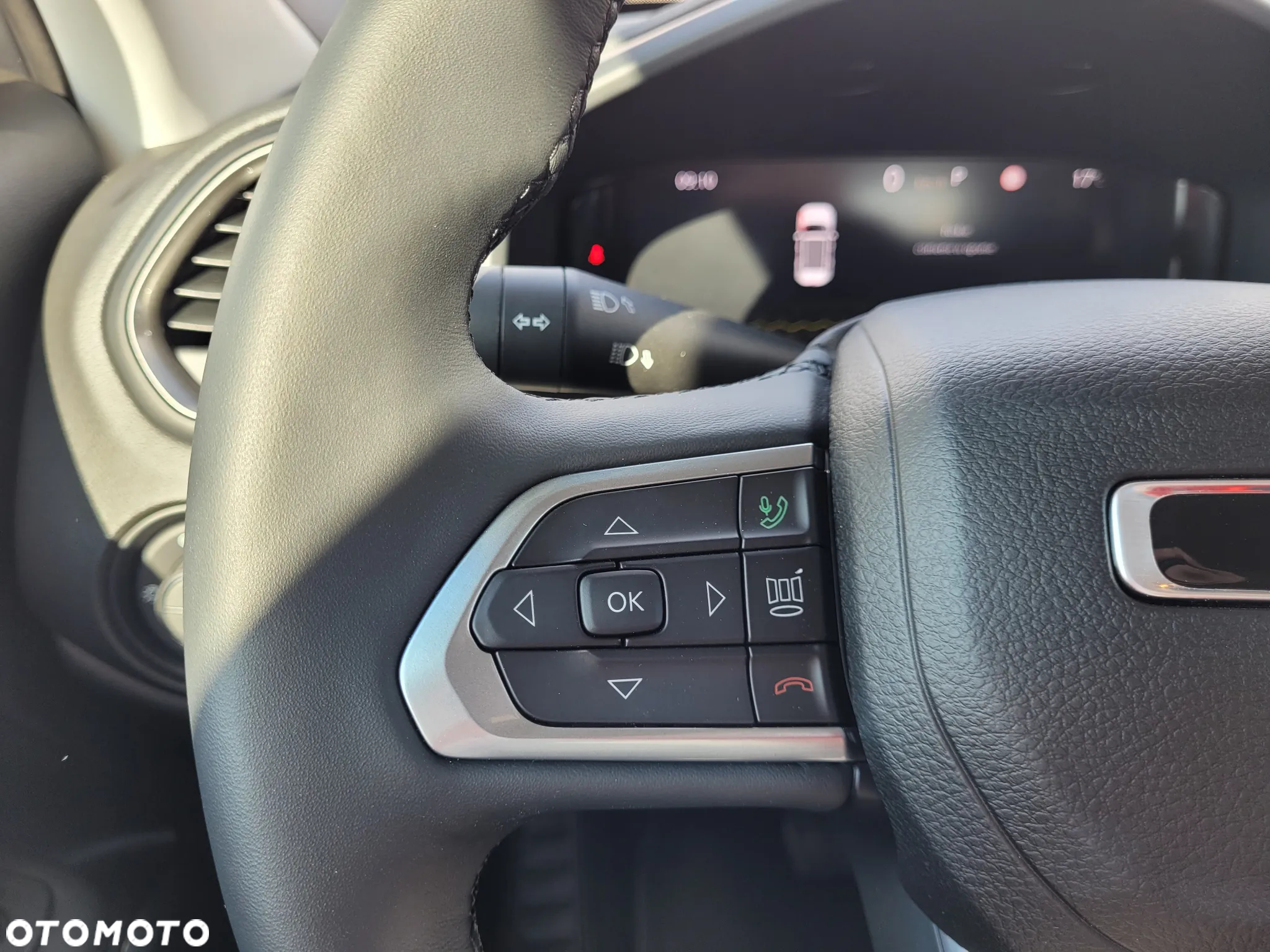 Jeep Renegade 1.5 T4 mHEV Altitude FWD S&S DCT - 16