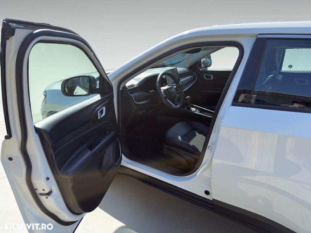 Jeep Compass - 8