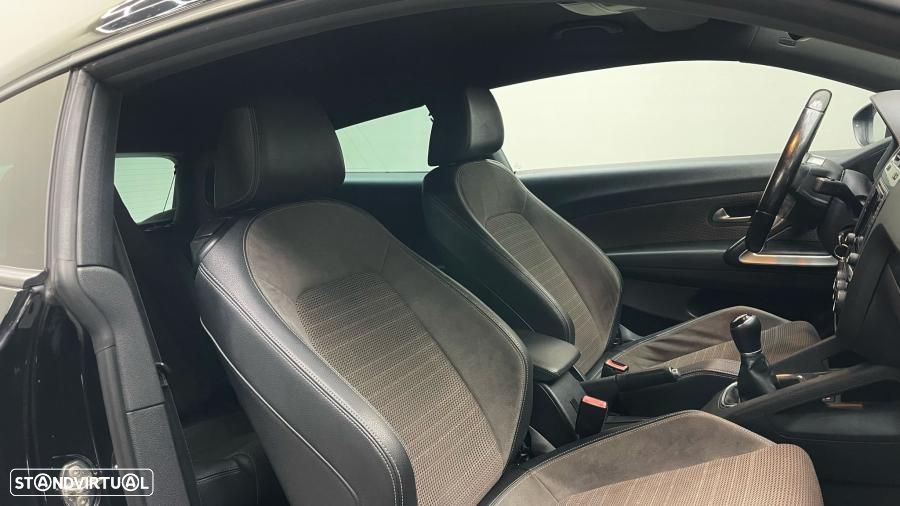 VW Scirocco 2.0 TDI (Blue Motion Technologie) - 17