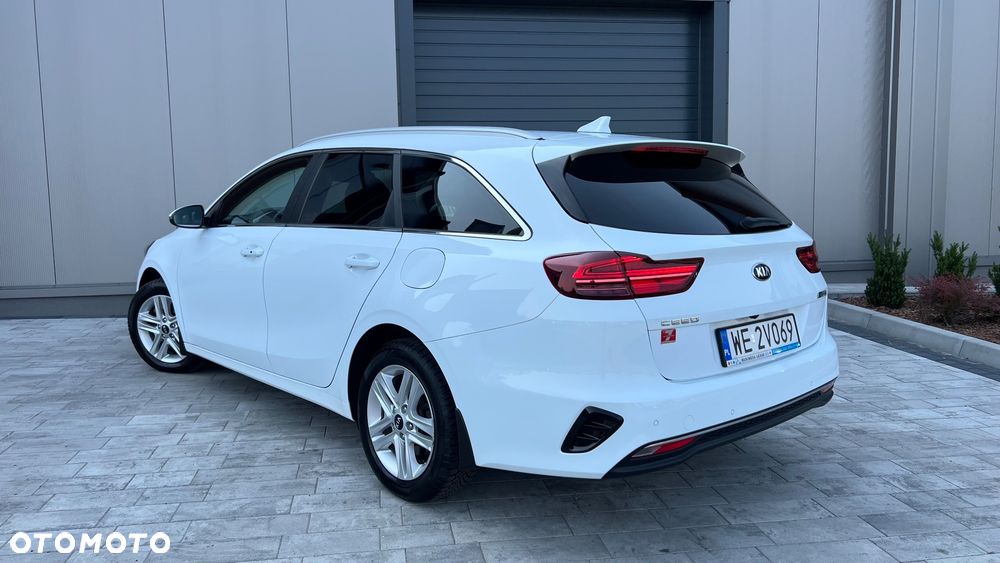 Kia Ceed 1.6 CRDi mHEV L - 3