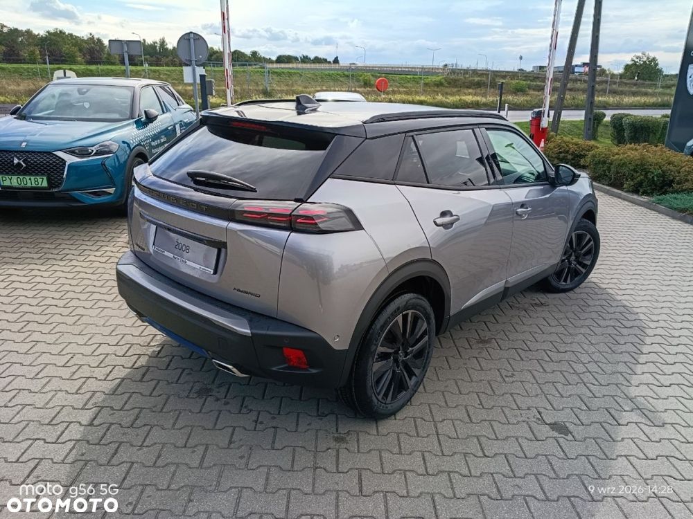Peugeot 2008 - 6