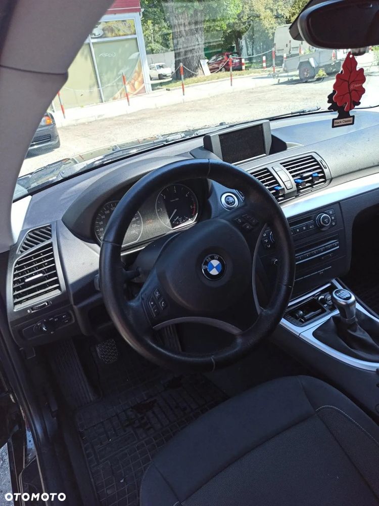 BMW Seria 1 118d - 5
