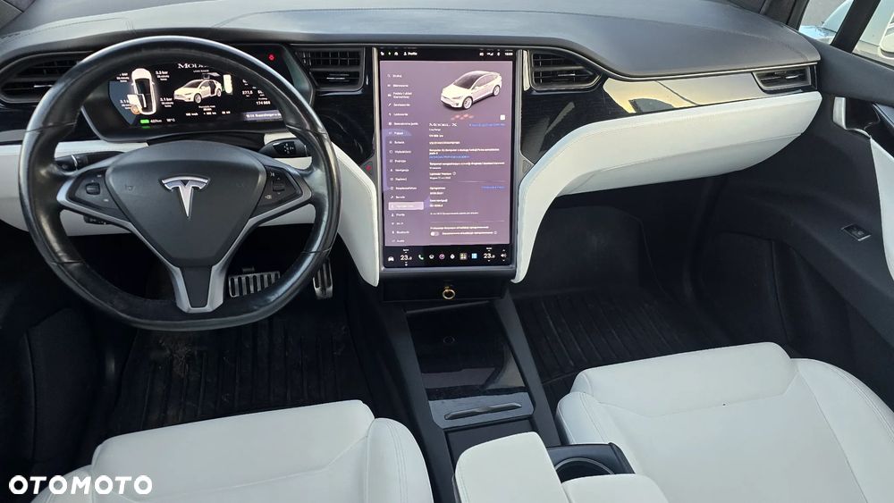 Tesla Model X Long Range - 11