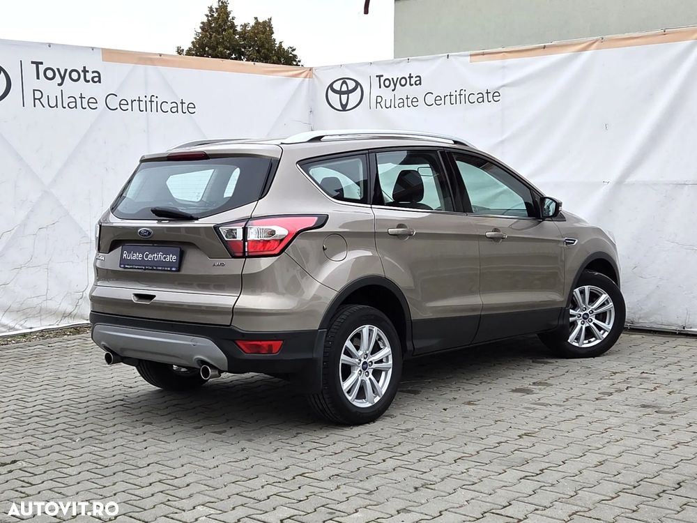 Ford Kuga 1.5 EcoBoost 4WD Aut. Trend - 4