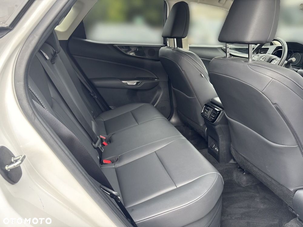 Lexus NX 350h Prestige AWD - 10