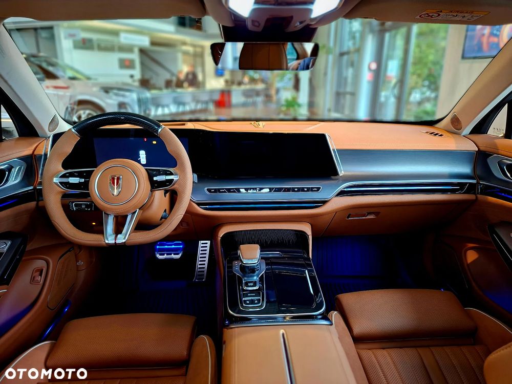 Hongqi H9 - 11